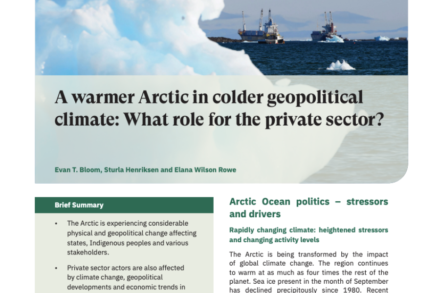 Forside av NUPI policy brief med tittelen ‘A warmer Arctic in colder geopolitical climate: What role for the private sector?’, illustrert med et bilde av skip i Arktis omgitt av is.