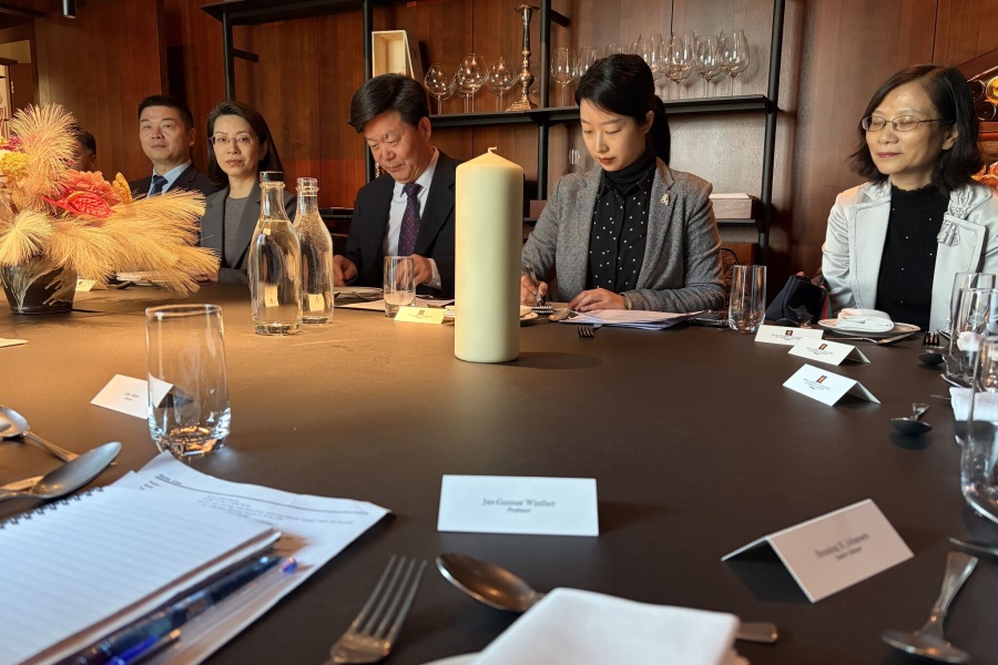 Representanter fra Norge og Kina møtes for å styrke samarbeid om bærekraftig havforvaltning og grønn omstilling.