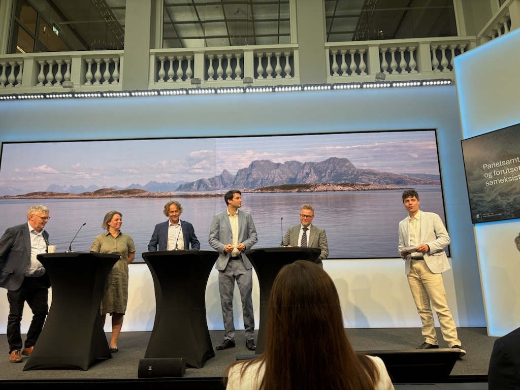 Panelsamtale under forum for sameksistens 2026