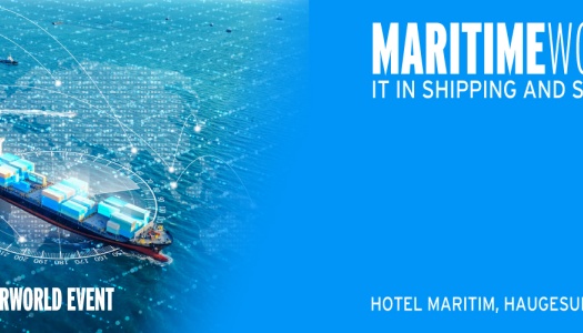 Reklamebilde for arrangementet «Maritime World – IT in Shipping and Subsea», et Computerworld-event som avholdes på Hotel Maritim i Haugesund 16. oktober. Bildet viser et lasteskip i sjøen med digitale forbindelseslinjer og datagrafikk som symboliserer moderne maritim teknologi og digitalisering.