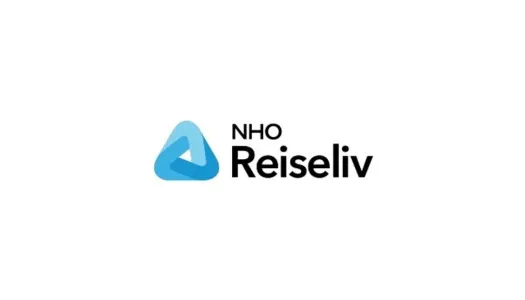 Logo for NHO Reiseliv med et blått trekantformet symbol til venstre og teksten «NHO Reiseliv» i svart skrift til høyre på hvit bakgrunn.