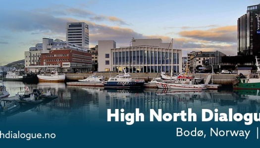 Bilde av Bodø med teksten "High North Dialogue" i forgrunnen. 
