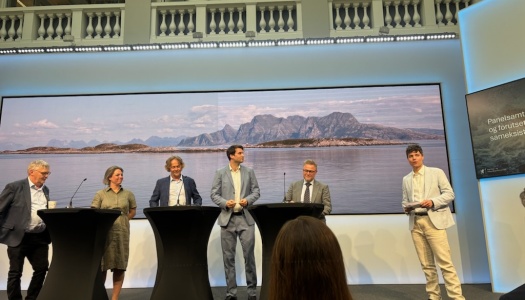 Panelsamtale under forum for sameksistens 2026