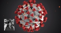 Illustrasjon av koronaviruset med røde pigger på en grå kuleformet overflate. Nederst til venstre er et innfelt svart-hvitt portrett av en kvinne.